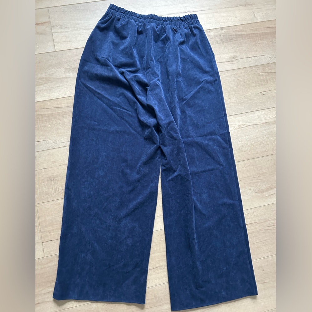 Halogen Wide Leg Corduroy Pants With Side Pockets in Classic Navy NWT - Picture 6 of 6